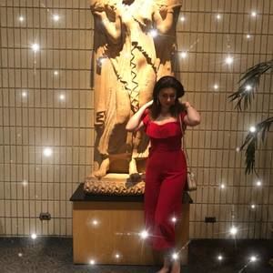 Meet your Posher, Leyla